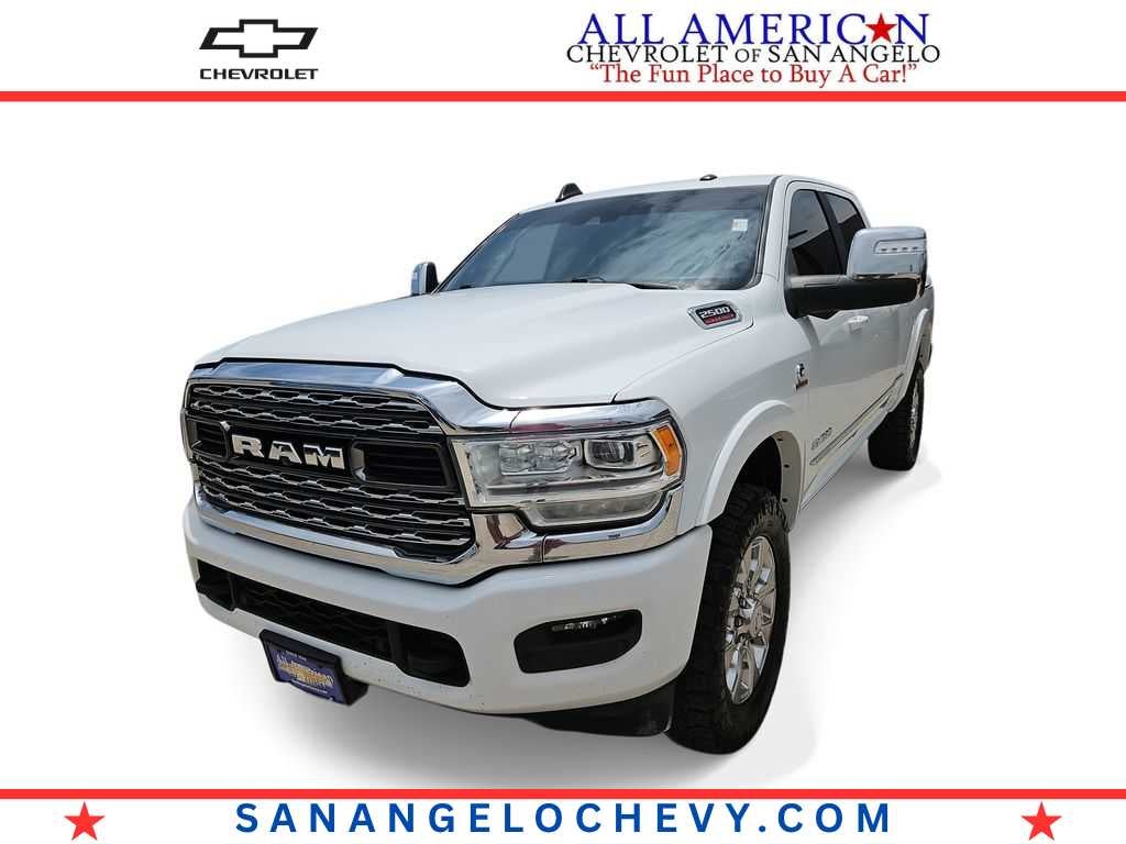 2024 RAM 2500 Limited in Whi/White — front three-quarter view