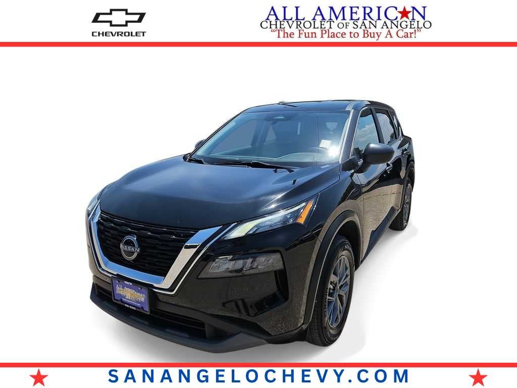 2023 Nissan Rogue S in Blk/Black — front three-quarter view