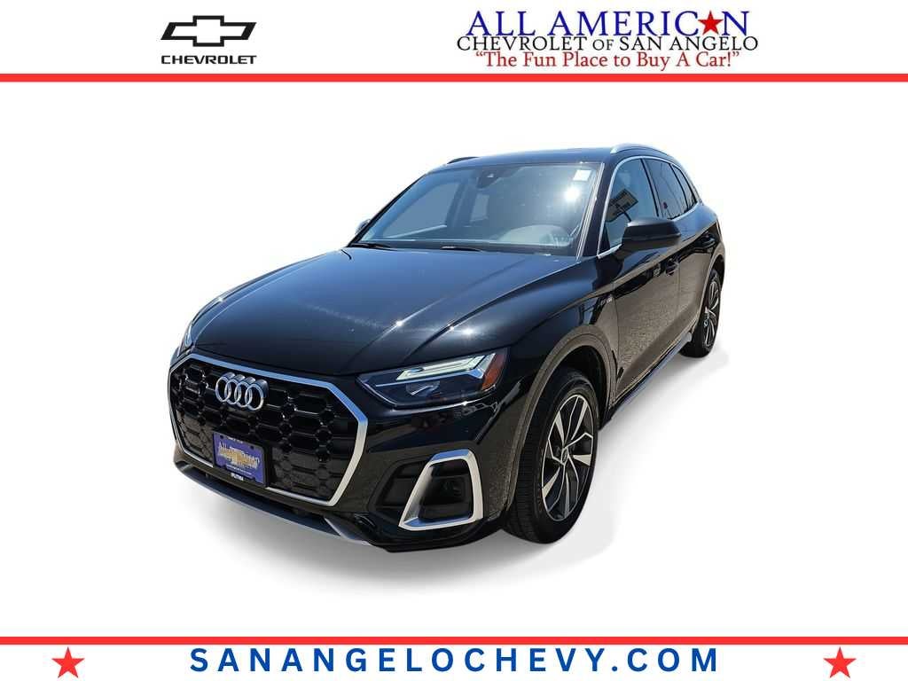 2023 Audi Q5 S line Premium Plus in Blk/Black — front three-quarter view